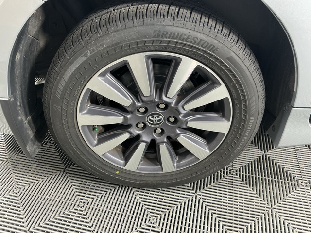 used 2020 Toyota Sienna car, priced at $34,077