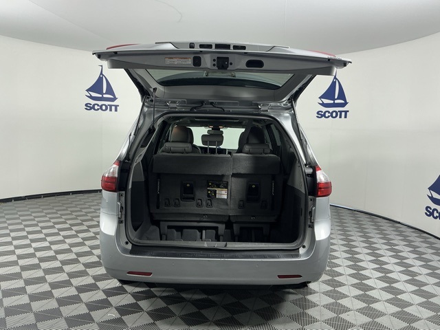 used 2020 Toyota Sienna car, priced at $34,077