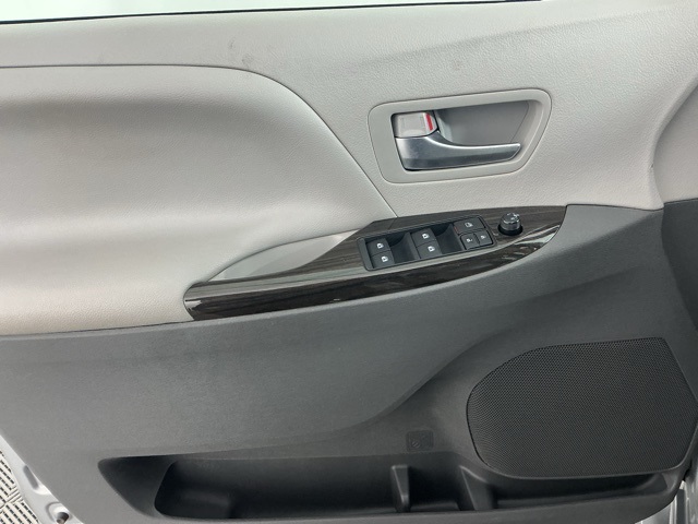 used 2020 Toyota Sienna car, priced at $34,077