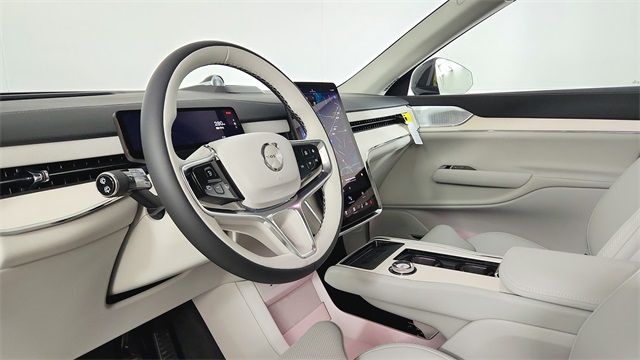 new 2025 Volvo EX90 car, priced at $95,585