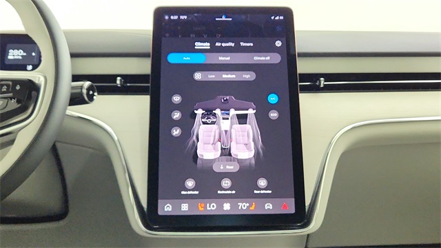 new 2025 Volvo EX90 car, priced at $95,585