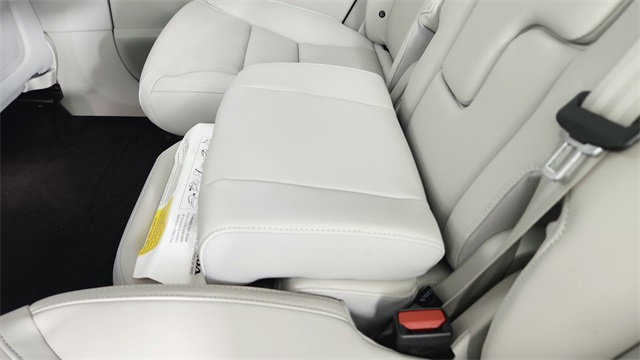 new 2025 Volvo EX90 car, priced at $95,585