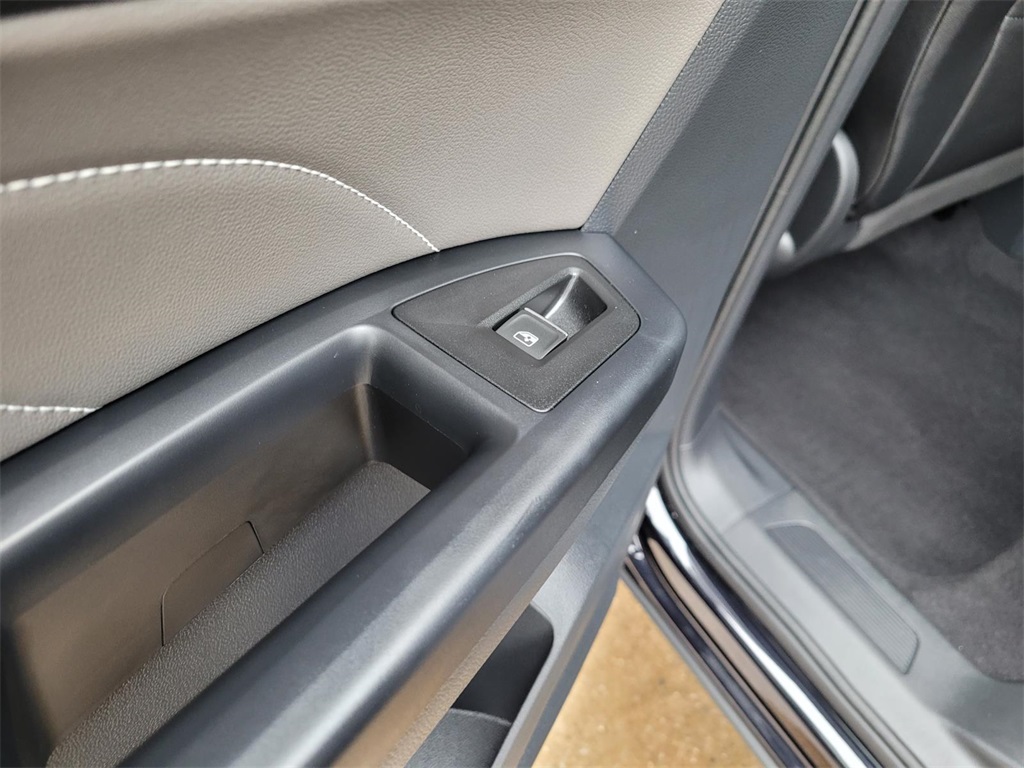used 2021 Volkswagen Atlas Cross Sport car, priced at $24,514