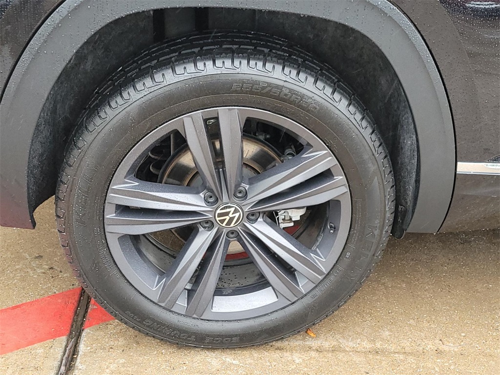 used 2021 Volkswagen Atlas Cross Sport car, priced at $24,514