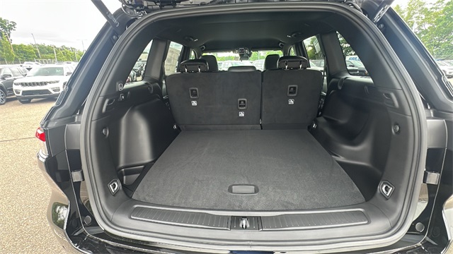 new 2025 Jeep Grand Cherokee car, priced at $48,340