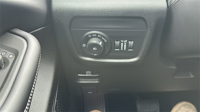 new 2025 Jeep Grand Cherokee car, priced at $48,340