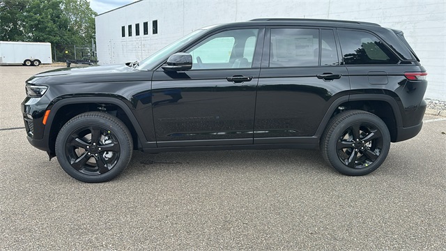 new 2025 Jeep Grand Cherokee car, priced at $48,340
