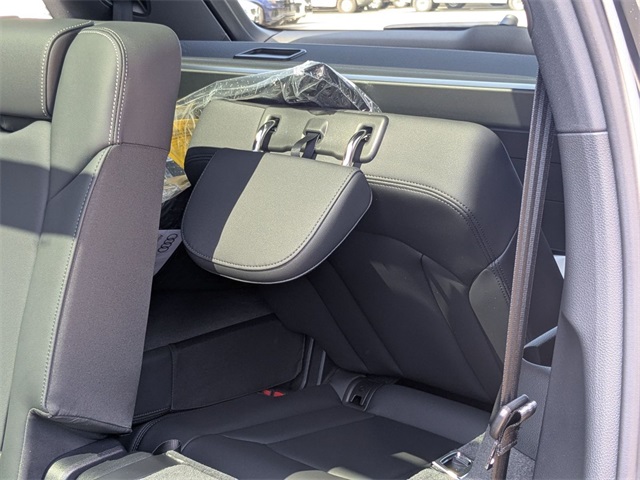 new 2026 Audi Q7 car, priced at $68,140