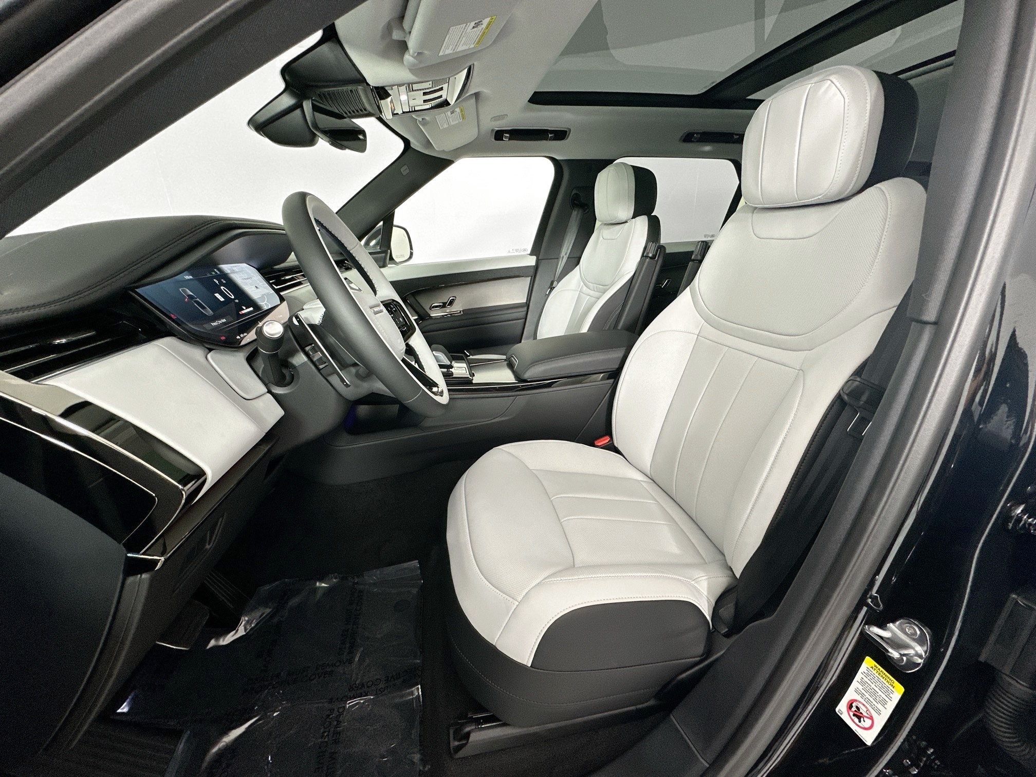 new 2025 Land Rover Range Rover Sport car, priced at $106,430