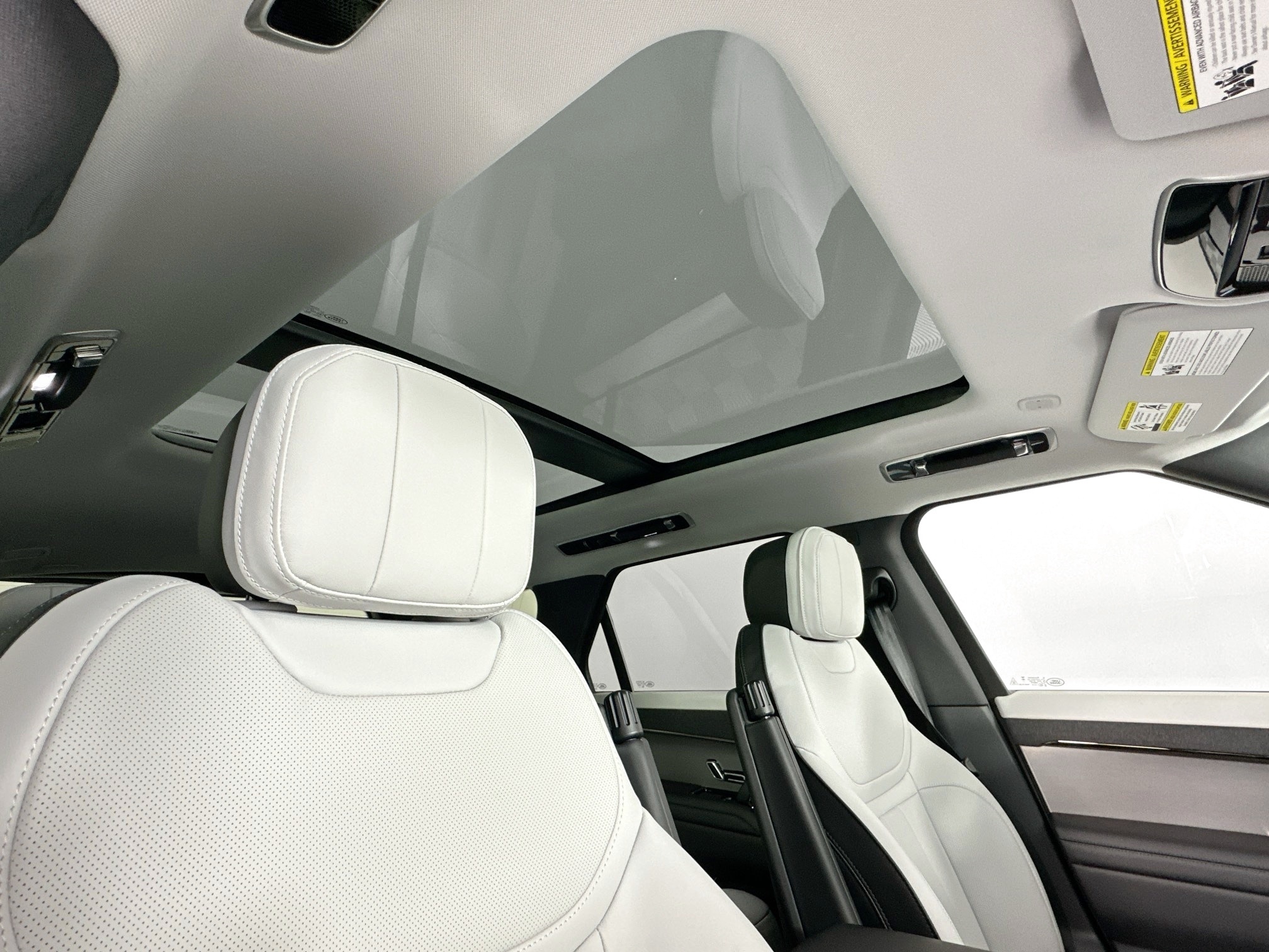 new 2025 Land Rover Range Rover Sport car, priced at $106,430