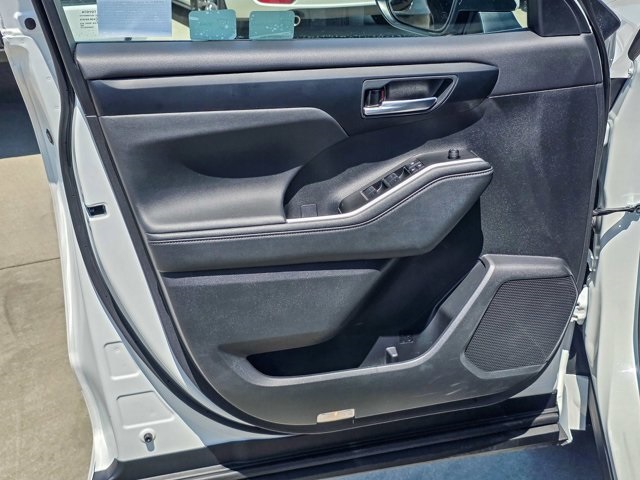 used 2023 Toyota Highlander car, priced at $38,692