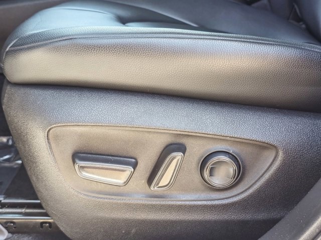 used 2023 Toyota Highlander car, priced at $38,692