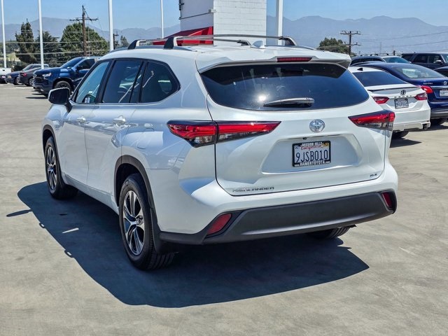 used 2023 Toyota Highlander car, priced at $38,692