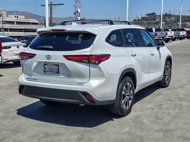 used 2023 Toyota Highlander car, priced at $38,692
