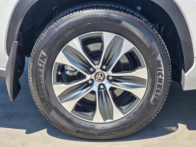 used 2023 Toyota Highlander car, priced at $38,692