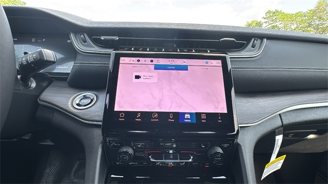 new 2025 Jeep Grand Cherokee car, priced at $47,984