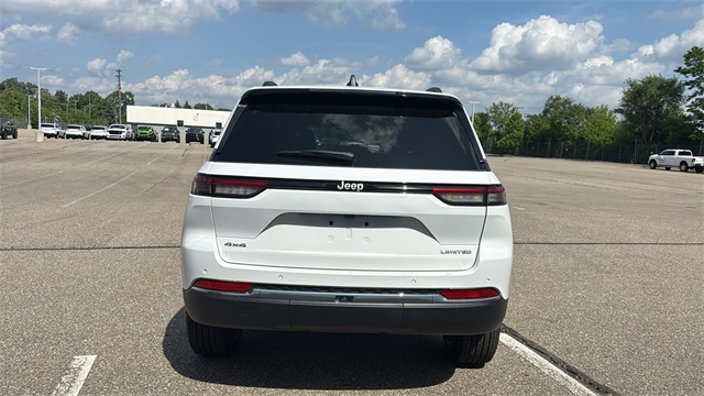 new 2025 Jeep Grand Cherokee car, priced at $47,984