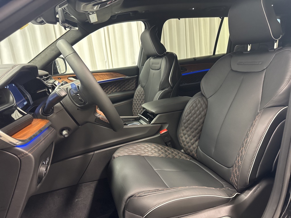 new 2025 Jeep Grand Cherokee L car, priced at $65,896