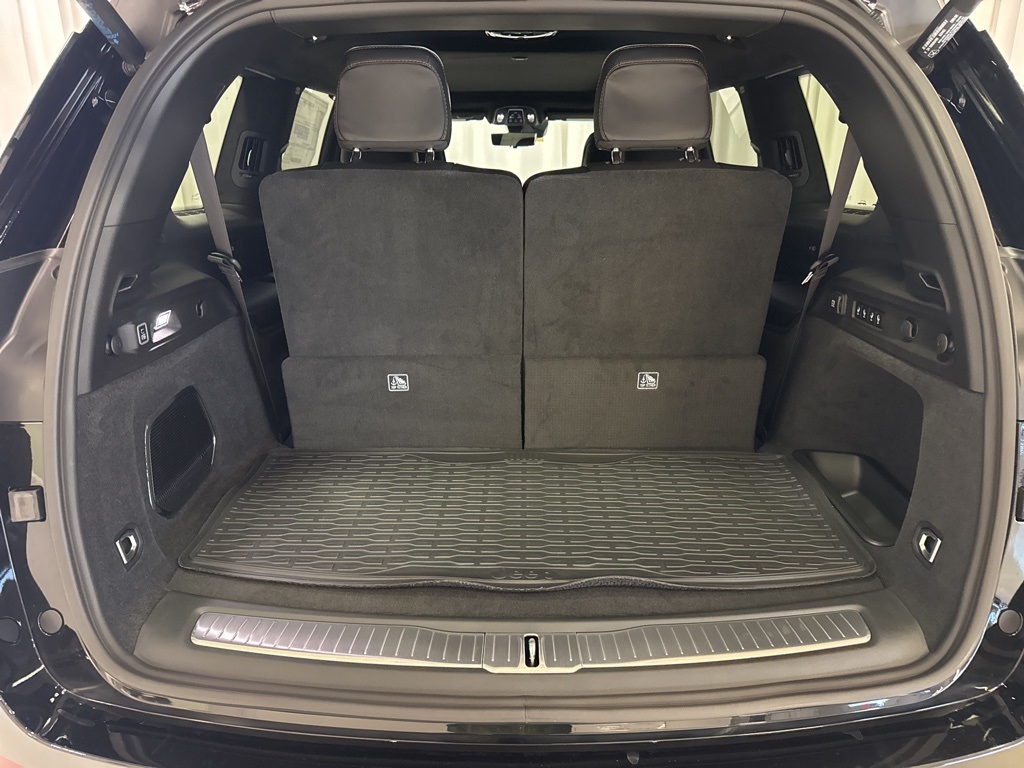 new 2025 Jeep Grand Cherokee L car, priced at $65,896