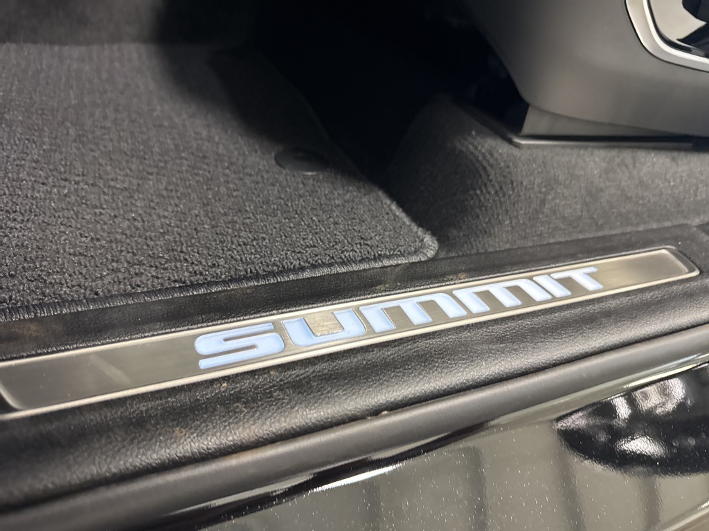 new 2025 Jeep Grand Cherokee L car, priced at $65,896