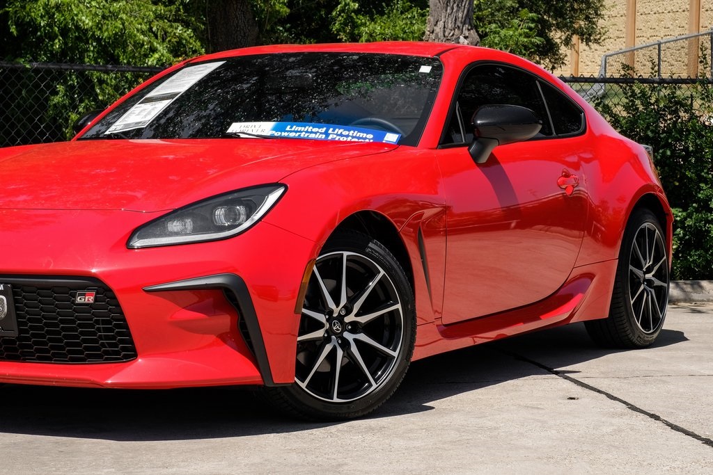used 2023 Toyota GR86 car, priced at $29,895