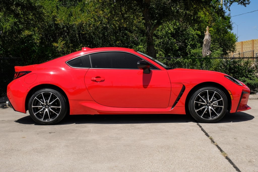 used 2023 Toyota GR86 car, priced at $29,895