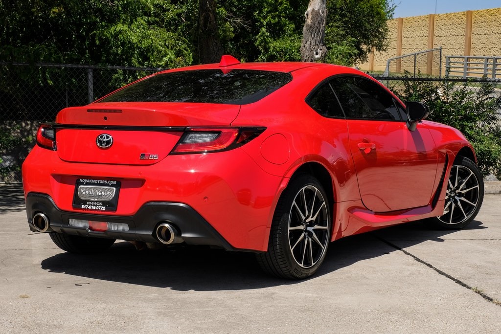used 2023 Toyota GR86 car, priced at $29,895