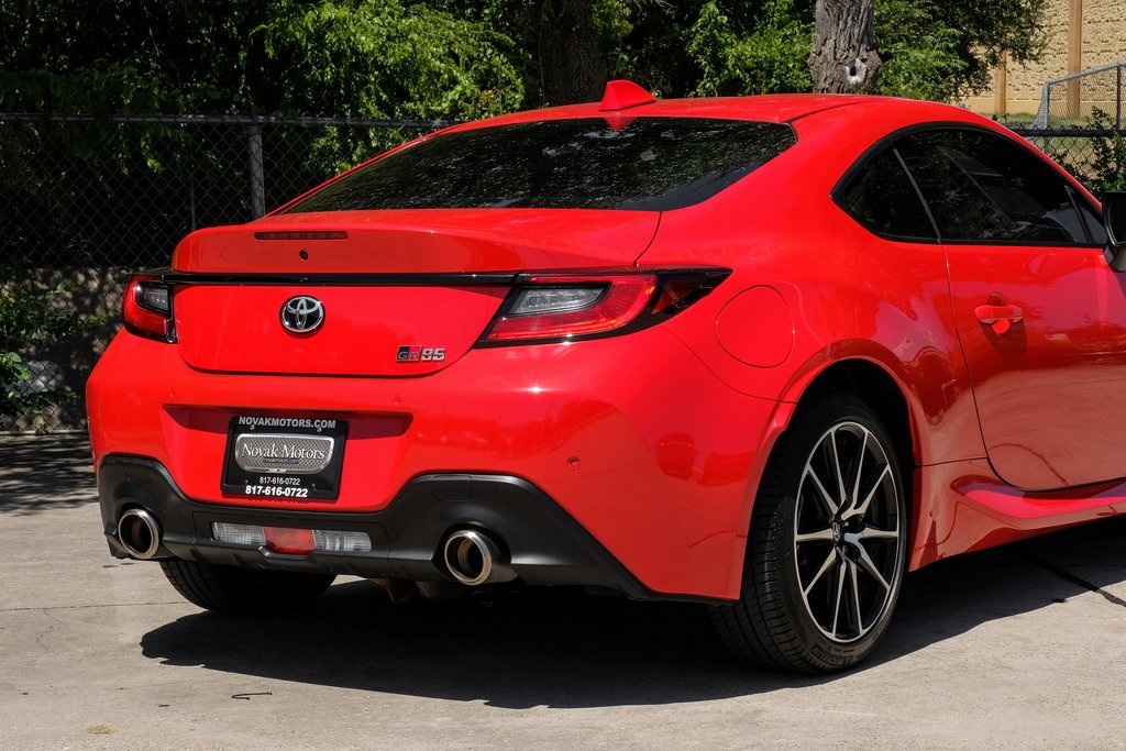 used 2023 Toyota GR86 car, priced at $29,895