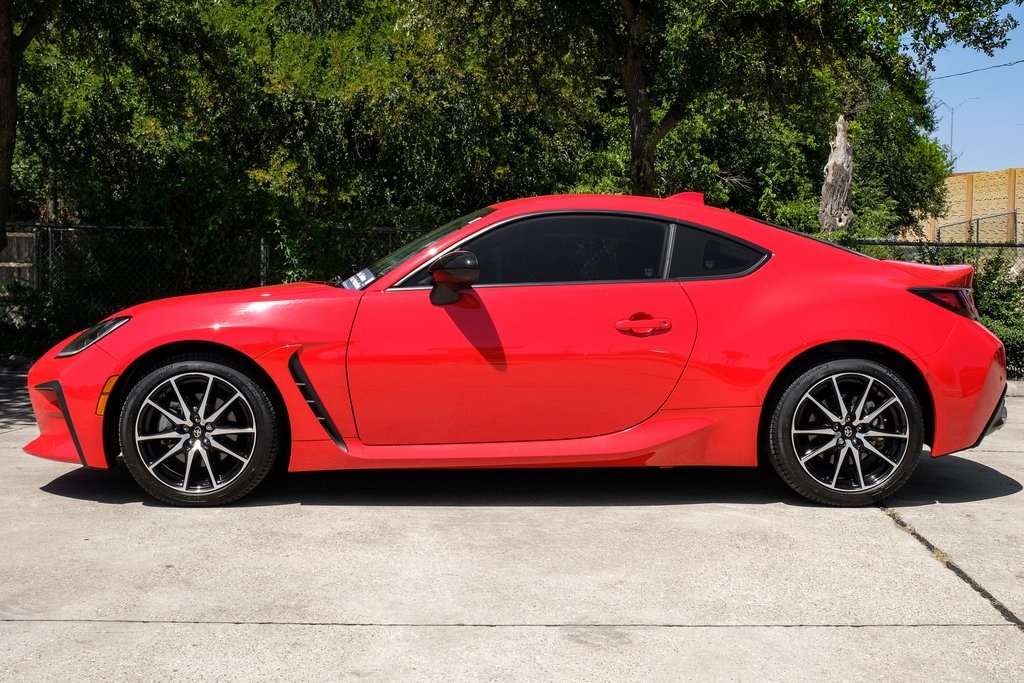 used 2023 Toyota GR86 car, priced at $29,895
