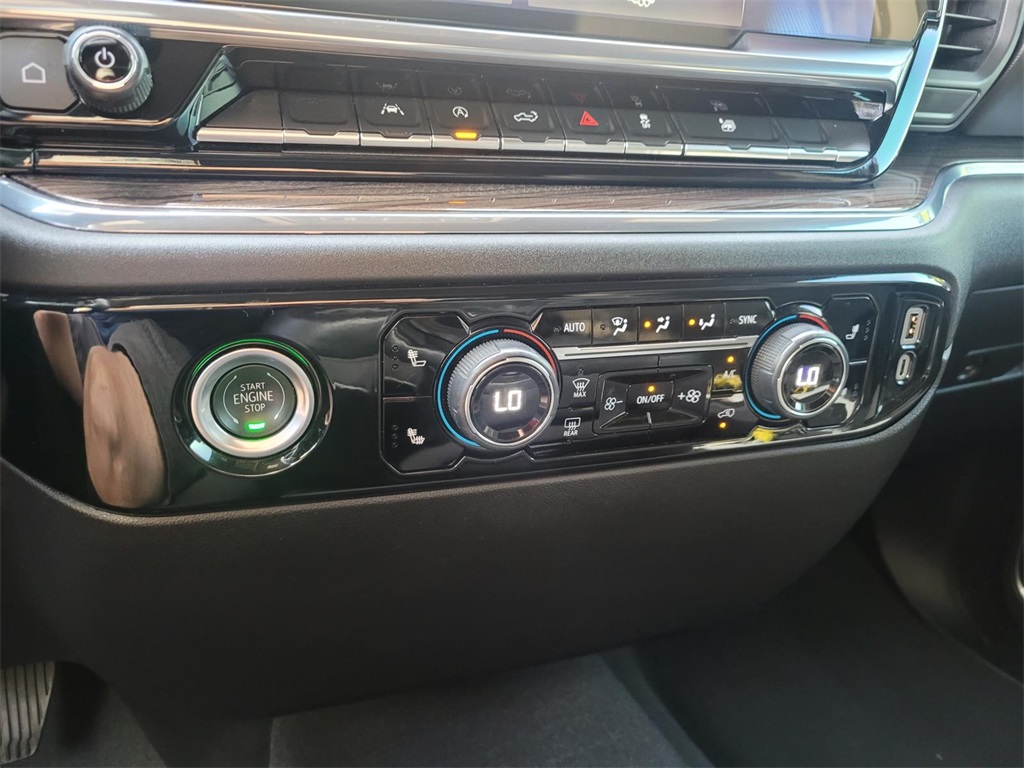 used 2024 Chevrolet Silverado 1500 car, priced at $38,549