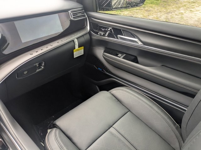 new 2025 Jeep Grand Wagoneer car, priced at $95,635