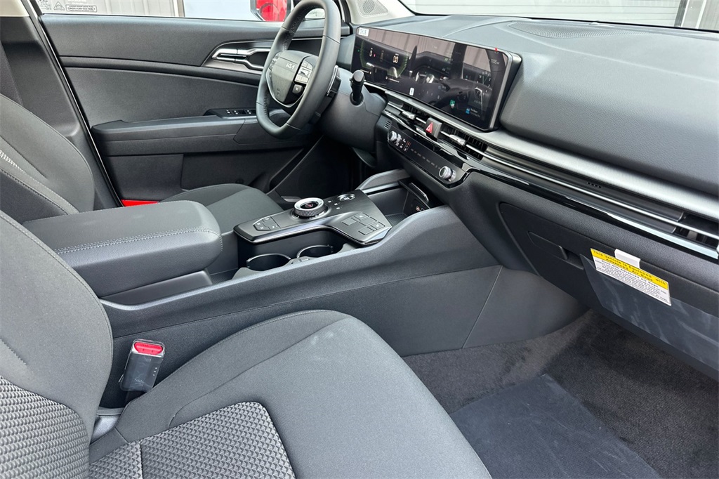 new 2026 Kia Sportage Hybrid car, priced at $33,009