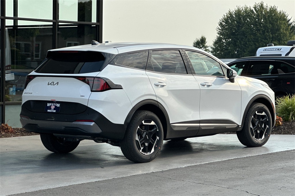new 2026 Kia Sportage Hybrid car, priced at $33,009