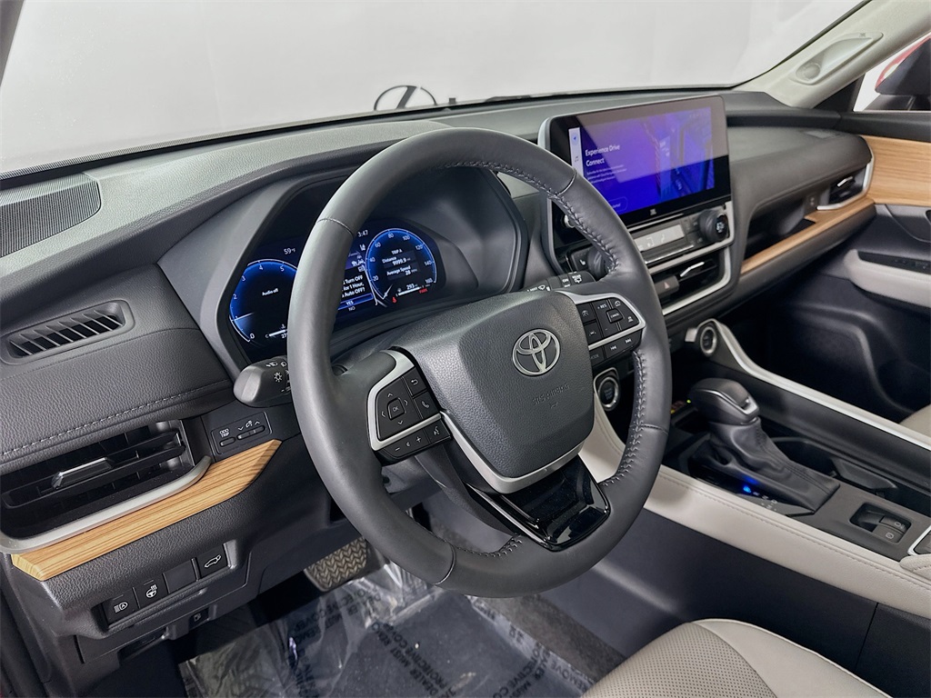 used 2024 Toyota Grand Highlander car, priced at $46,870