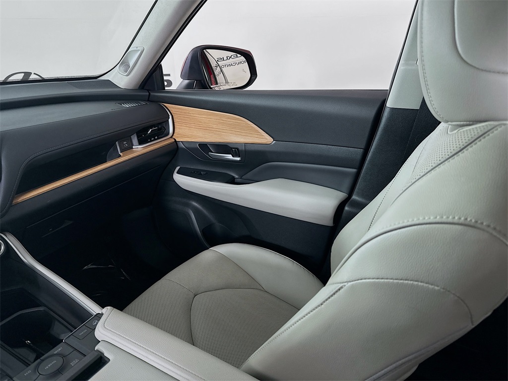 used 2024 Toyota Grand Highlander car, priced at $46,870