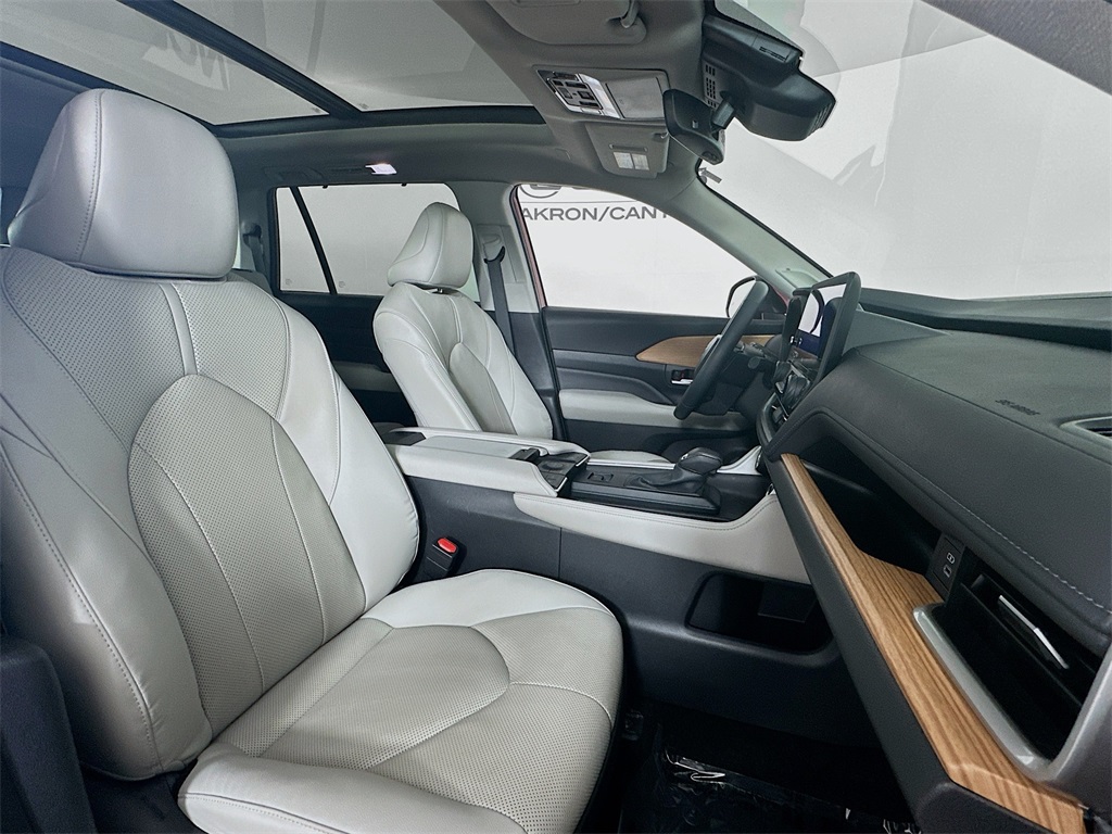 used 2024 Toyota Grand Highlander car, priced at $46,870