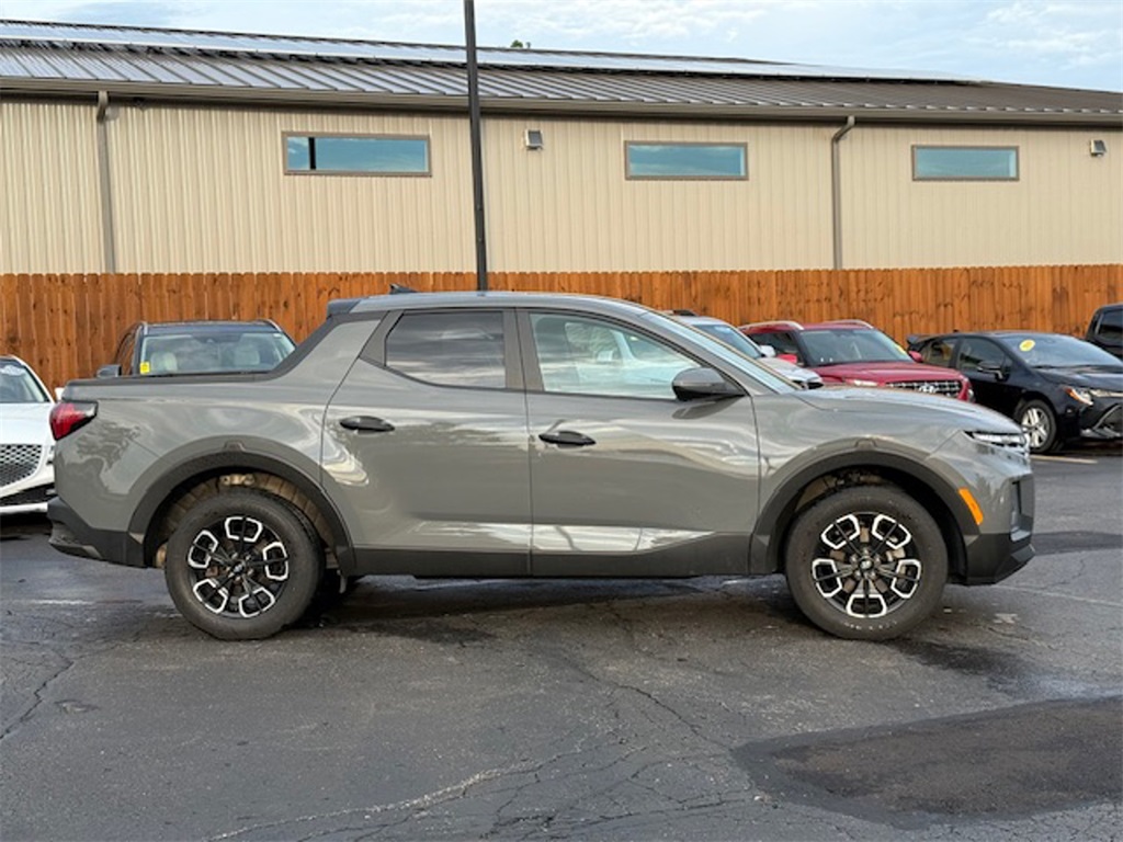 used 2024 Hyundai Santa Cruz car, priced at $24,997