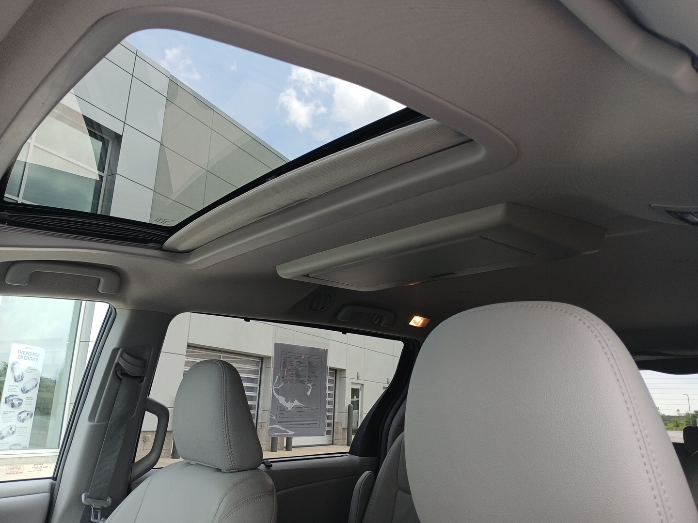 used 2016 Toyota Sienna car, priced at $18,027