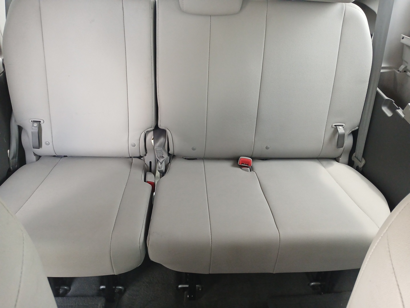 used 2016 Toyota Sienna car, priced at $18,027