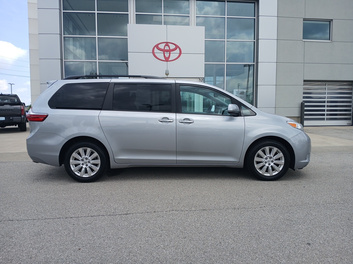 used 2016 Toyota Sienna car, priced at $18,027