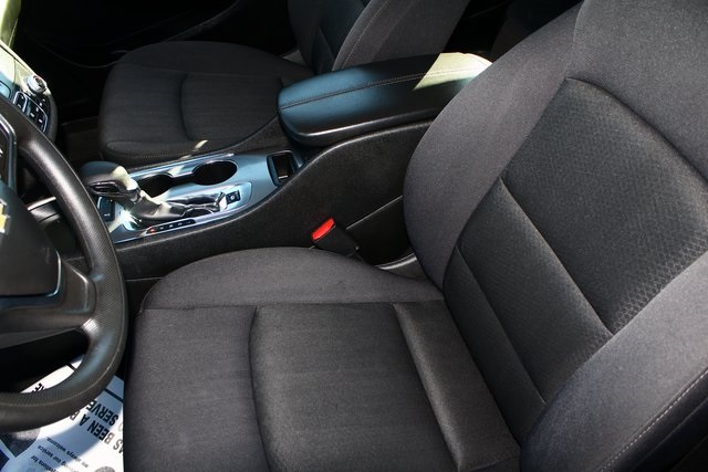 used 2024 Chevrolet Malibu car, priced at $20,213