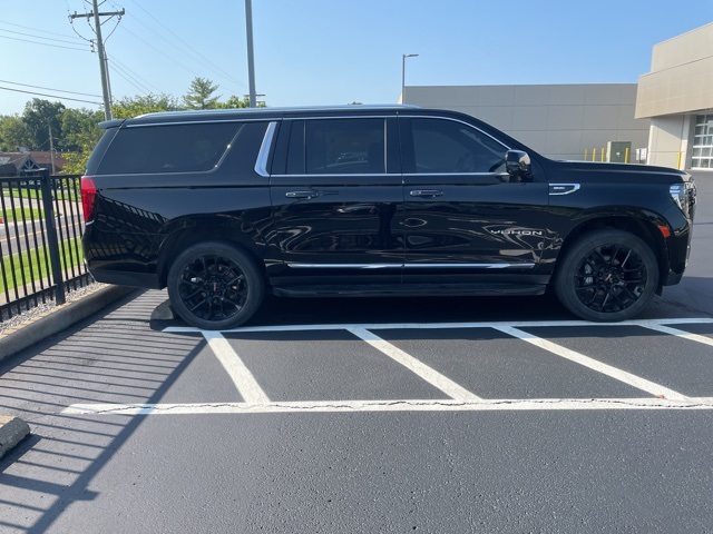 used 2022 GMC Yukon XL car, priced at $50,940