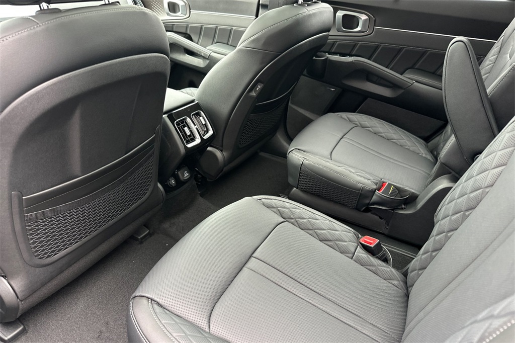 new 2026 Kia Sorento Hybrid car, priced at $48,900