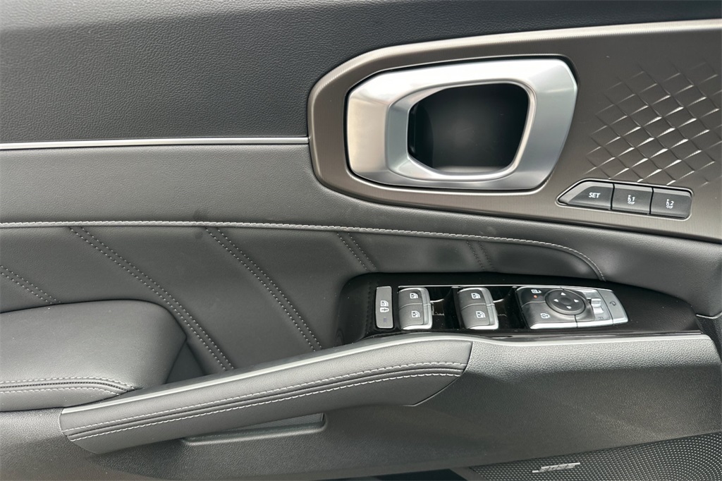 new 2026 Kia Sorento Hybrid car, priced at $48,900