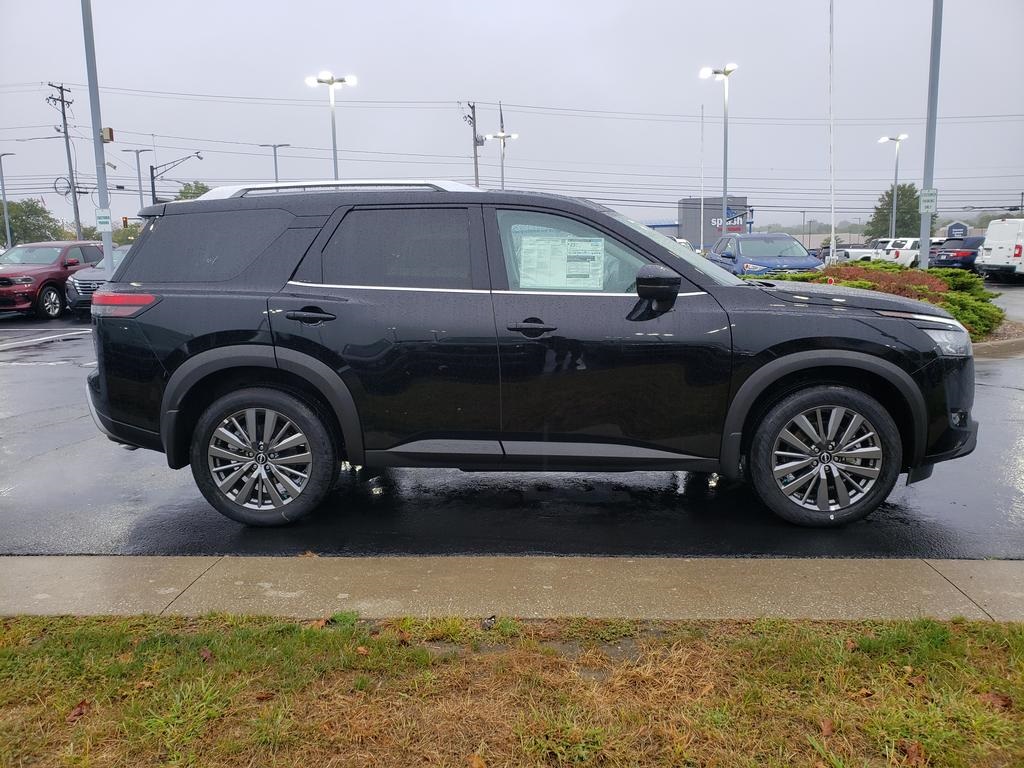 new 2025 Nissan Pathfinder car, priced at $39,906