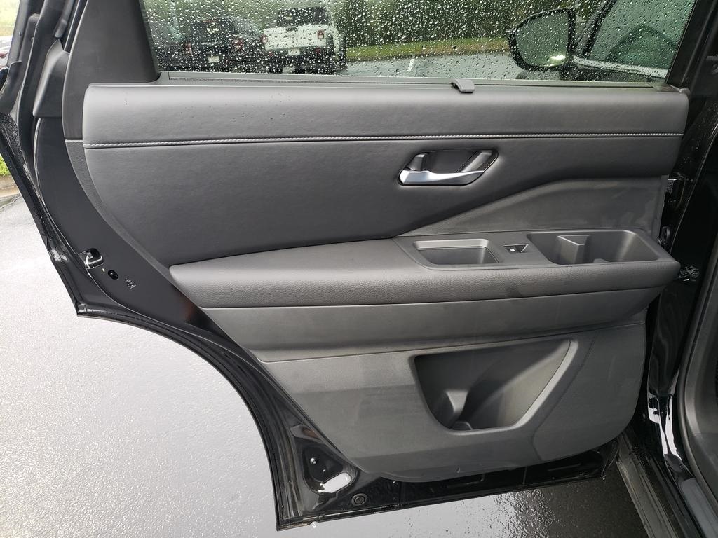 new 2025 Nissan Pathfinder car, priced at $39,906