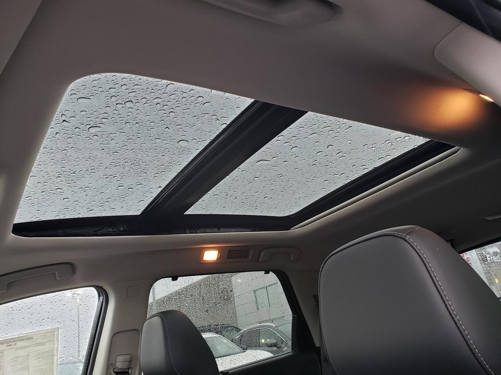 new 2025 Nissan Pathfinder car, priced at $39,906