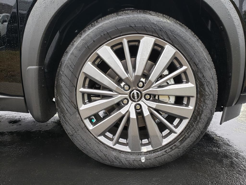 new 2025 Nissan Pathfinder car, priced at $39,906