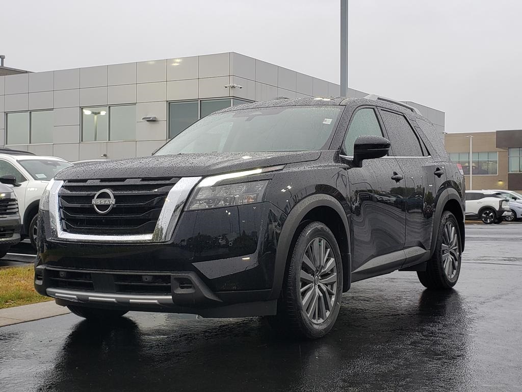new 2025 Nissan Pathfinder car, priced at $39,906
