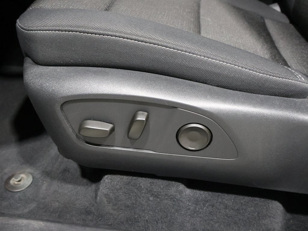 used 2024 Chevrolet Traverse car, priced at $38,500